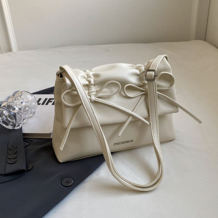 bag 8200