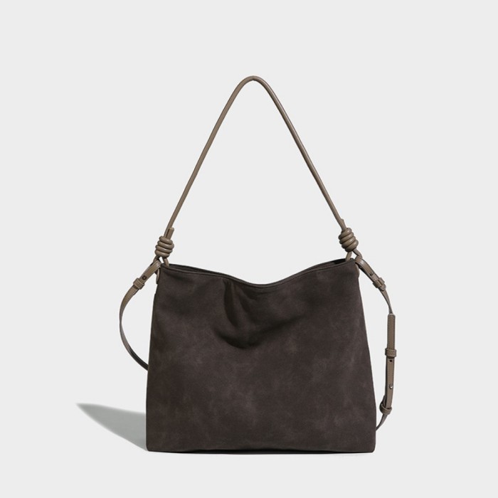 BAG A7882