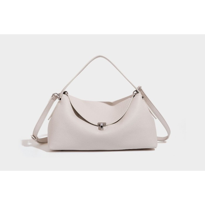 BAG A8675