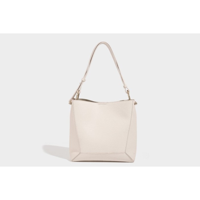 BAG A8680