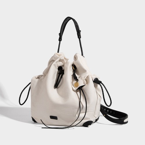 BAG A8676
