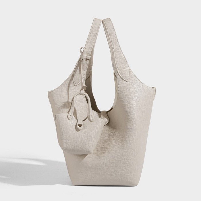BAG A8635