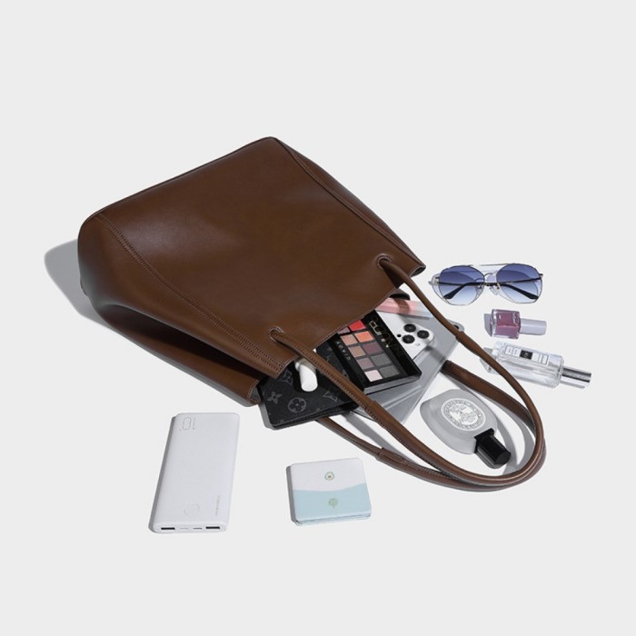 BAG A7923