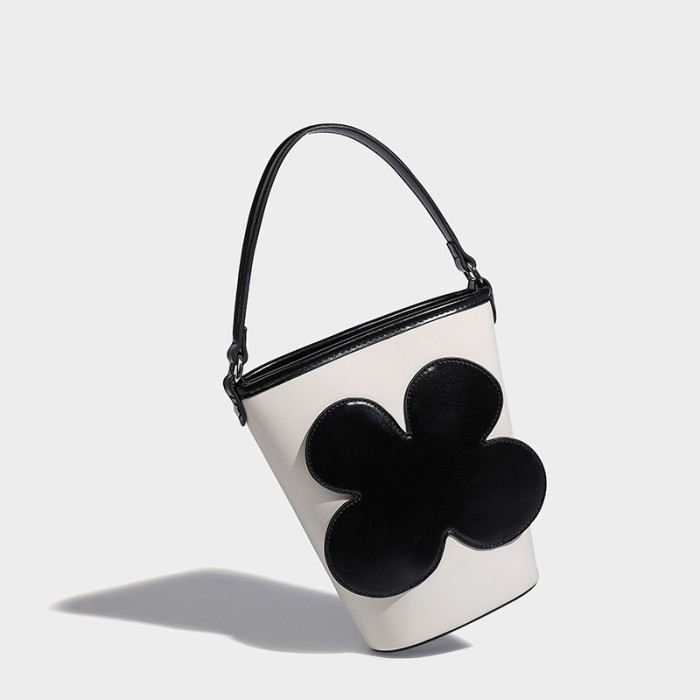 BAG A7732