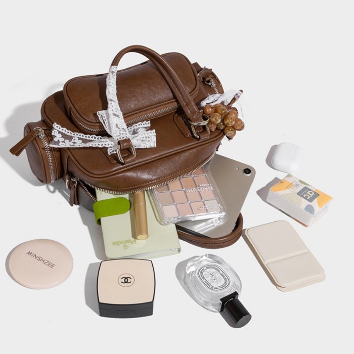 BAG A8683