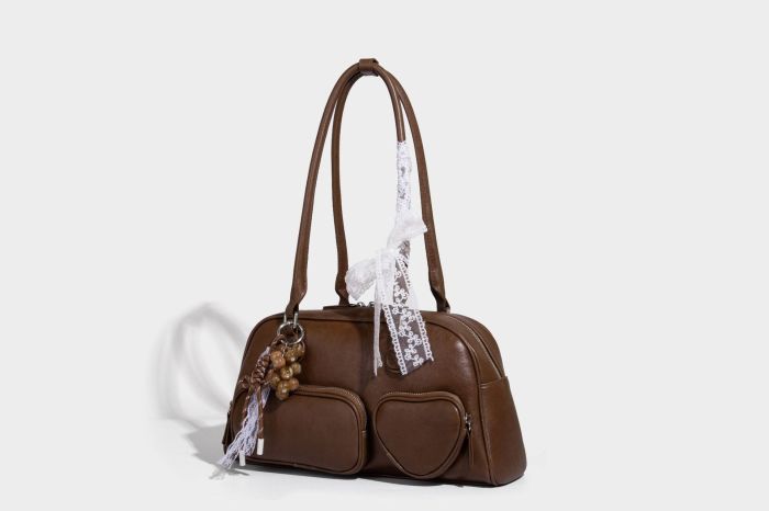 BAG A8682