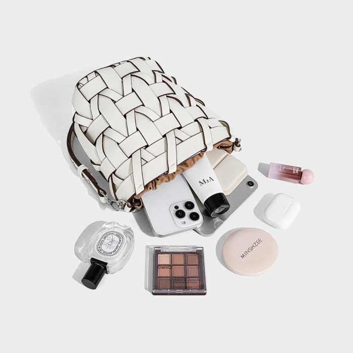 BAG A8766