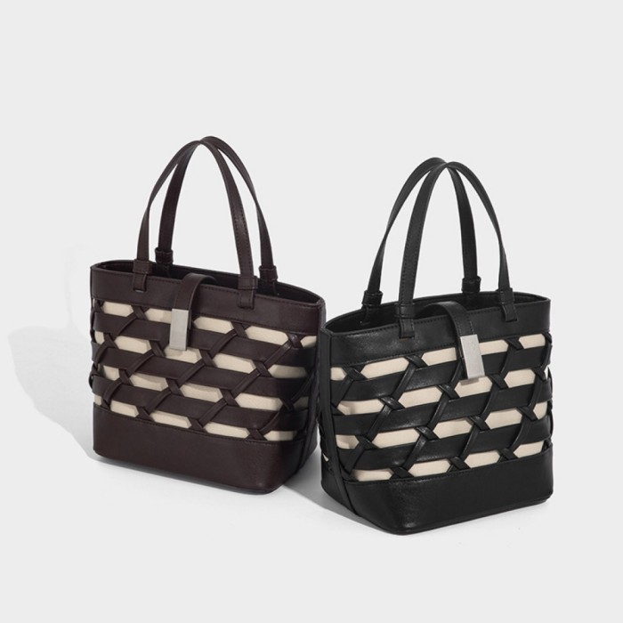 BAG A8799