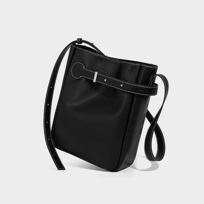 BAG A8792