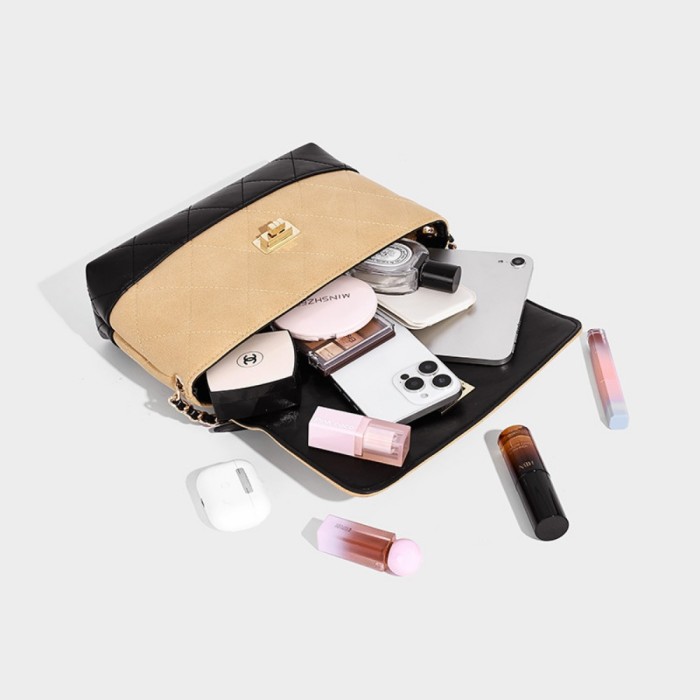 BAG A8823