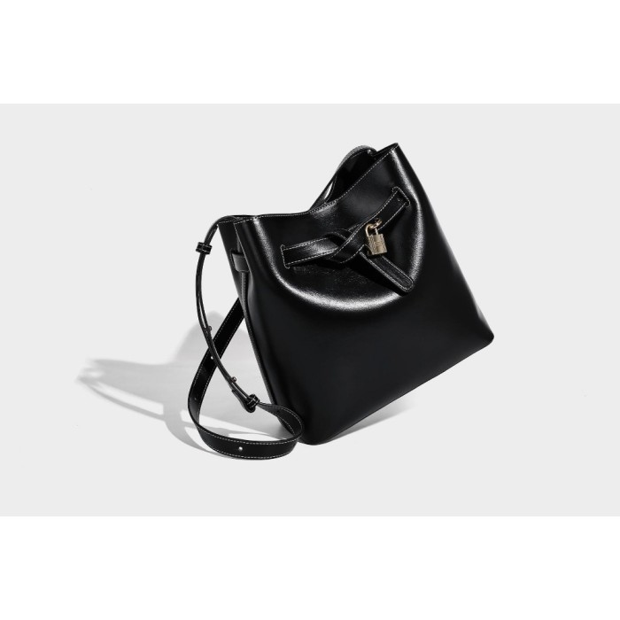 BAG A8867