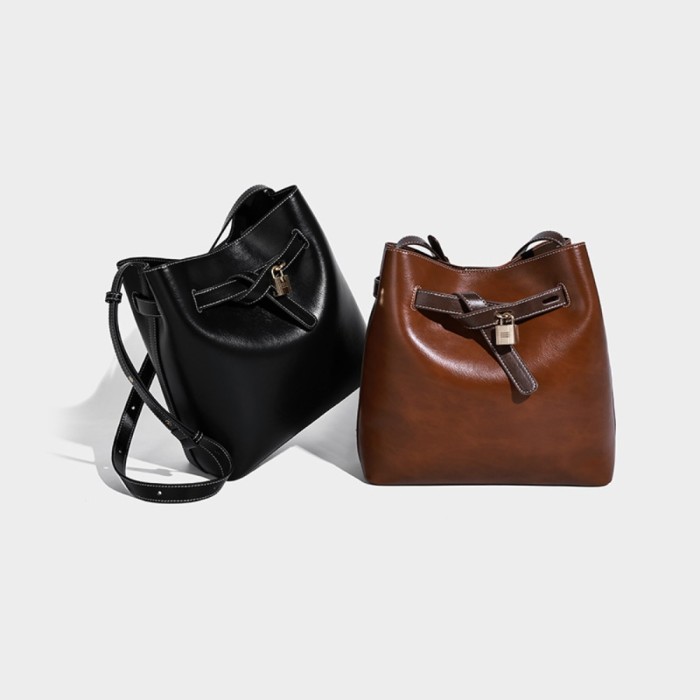 BAG A8867