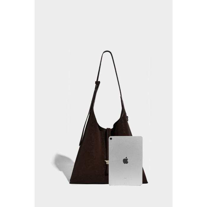 BAG A8902