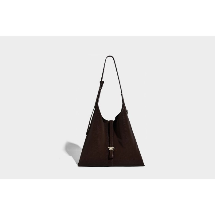 BAG A8902