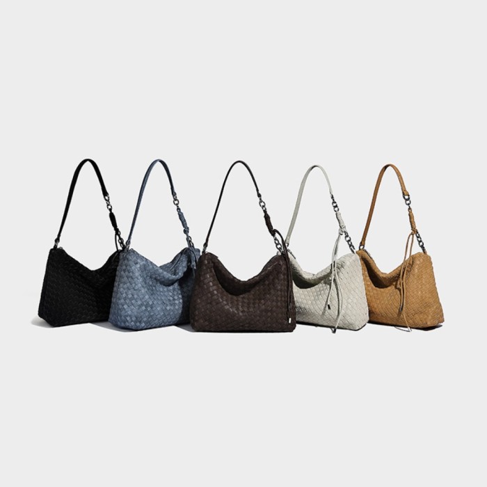 BAG A8915