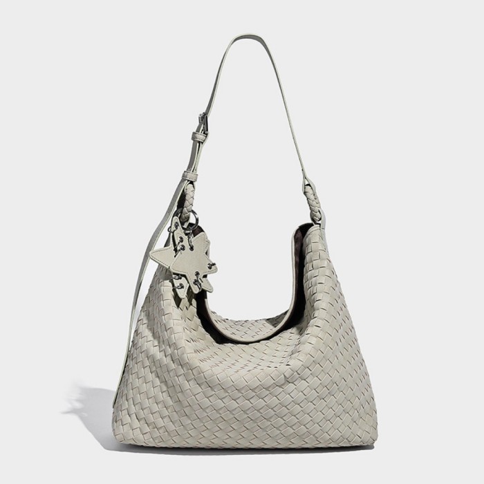 BAG A8900