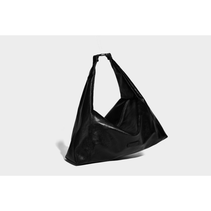 BAG A8930