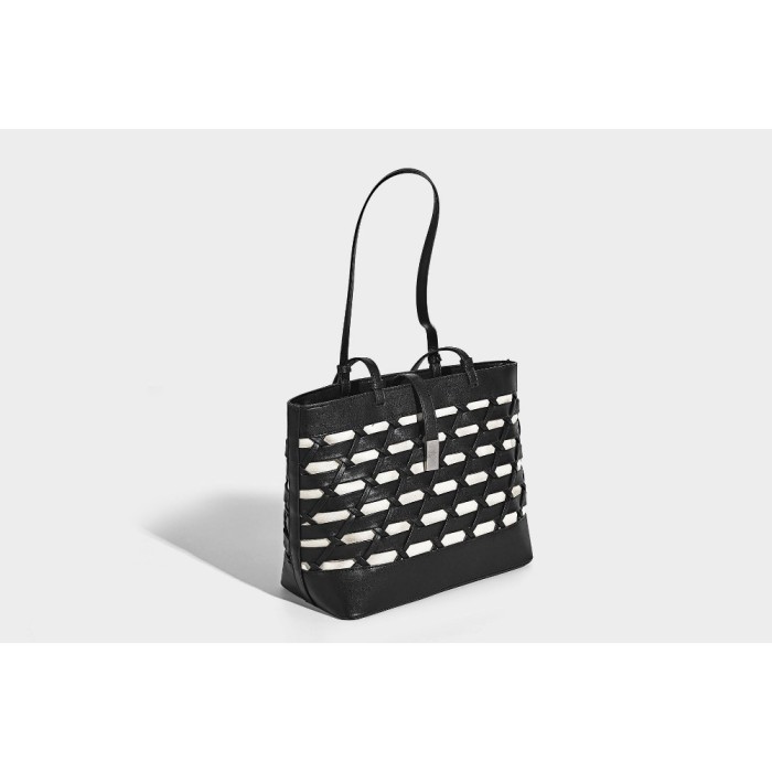 BAG A8972