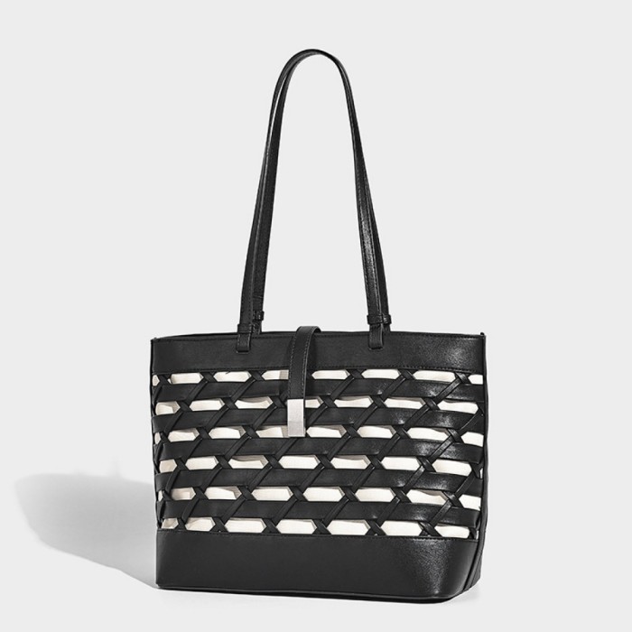 BAG A8972