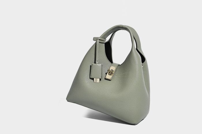 BAG A8968