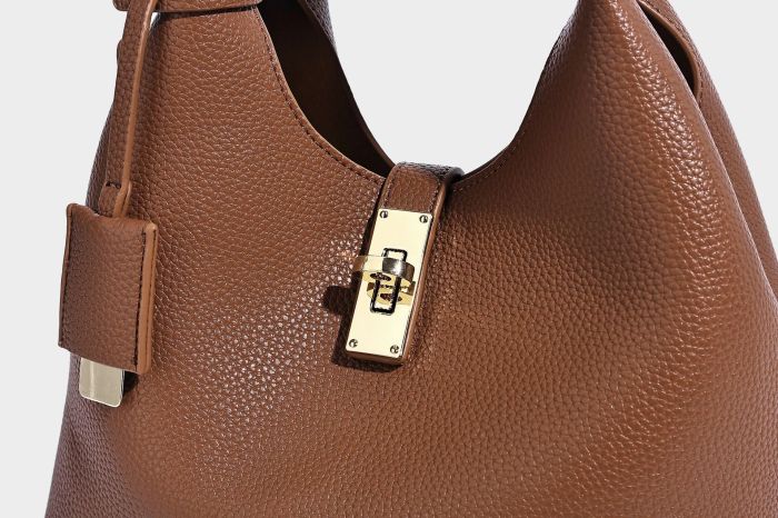BAG A8968