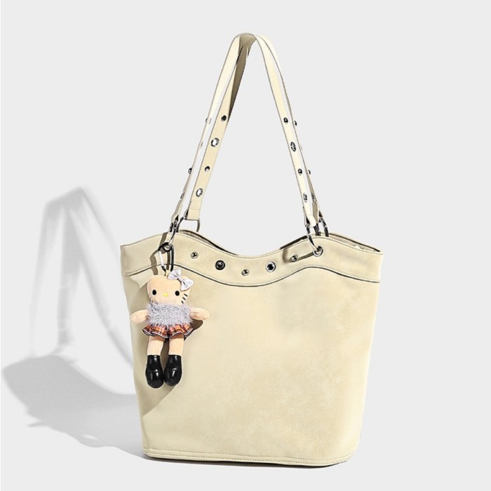 BAG 8996