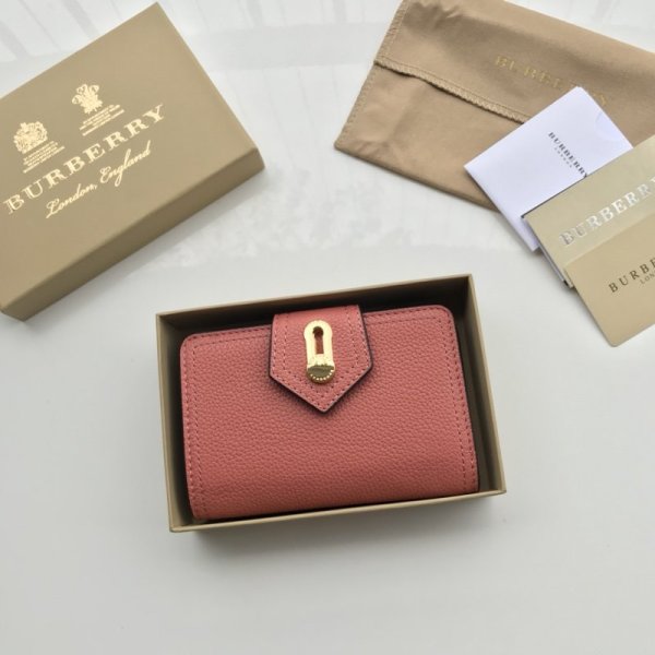 2019人気新作バーバリー(BURBERRY)☆レディース 財布コピー ☆どんなアイテムとも相性がいい！絶賛発売中！！