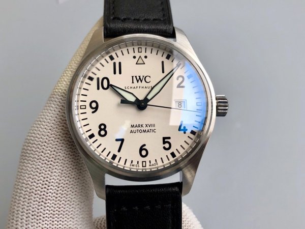 人気高級IWC パイロットウォッチ コピーシリーズ メンズ 自動巻き