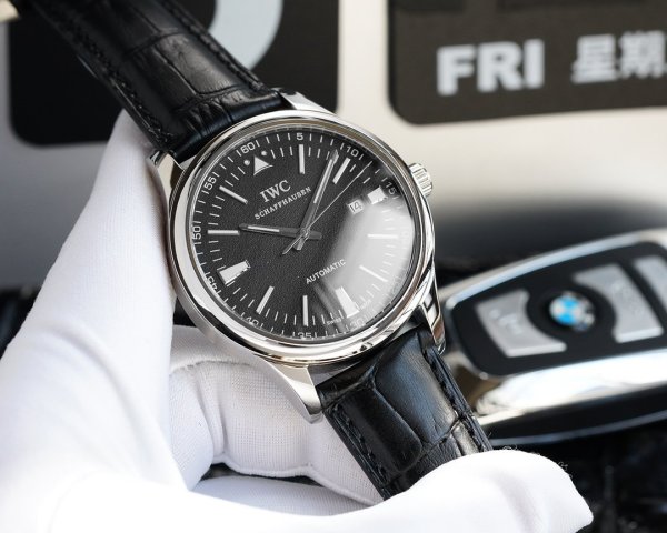 注目度NO.1IWC パイロットウォッチ コピーシリーズ メンズ 自動巻き2色