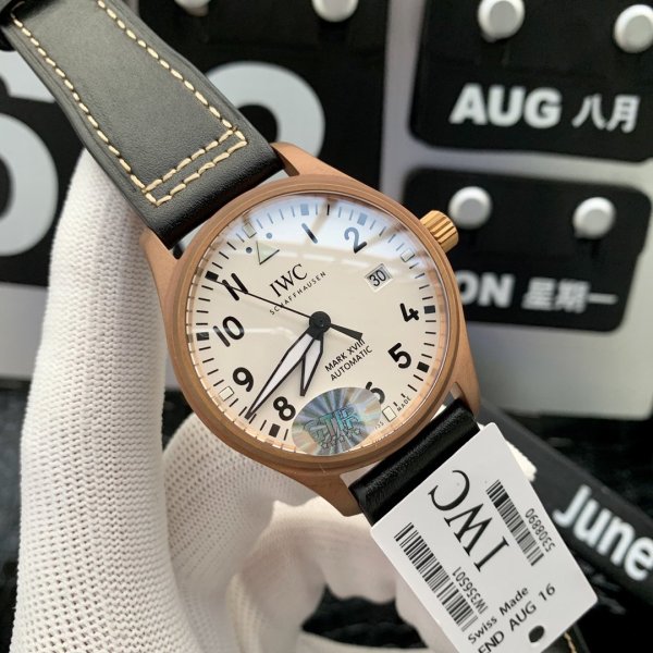 高品質IWC パイロットウォッチ コピーシリーズ メンズ 自動巻き