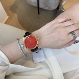 定番人気新品グッチ 時計 コピー レディース クオーツ