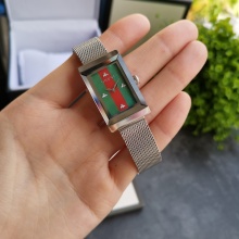 定番人気新品グッチ 時計 コピー レディース クオーツ