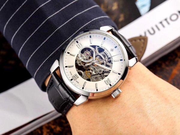 定番人気新品ヴァシュロンコンスタンタン 時計 コピー メンズ 自動巻き 6色