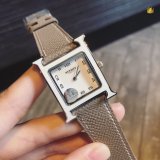 大人気新品エルメス 時計 コピー レディース クオーツ4色
