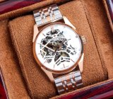 大人気新品ヴァシュロンコンスタンタン 時計 コピー メンズ 自動巻き 4色