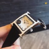 大人気新品エルメス 時計 コピー レディース クオーツ4色