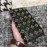 クリスチャンルブタン長財布コピー 定番人気2020新品 Christian Louboutin 男女兼用