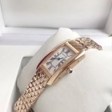定番人気カルティエ タンク コピーシリーズ レディース クオーツ