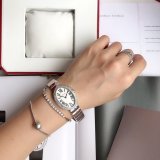 定番人気カルティエ ベニュワール コピーシリーズ レディース クオーツ