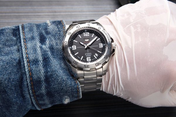 定番人気売れ筋グランドセイコー コピー 時計 SEIKOメンズ 自動巻き