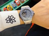 定番人気売れ筋ウブロ コピー メンズ 自動巻き 8色