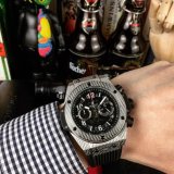 人気売れ筋ウブロ コピー メンズ クオーツ 2色