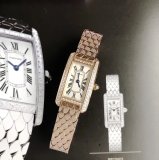 定番人気カルティエ タンク コピーシリーズ レディース クオーツ
