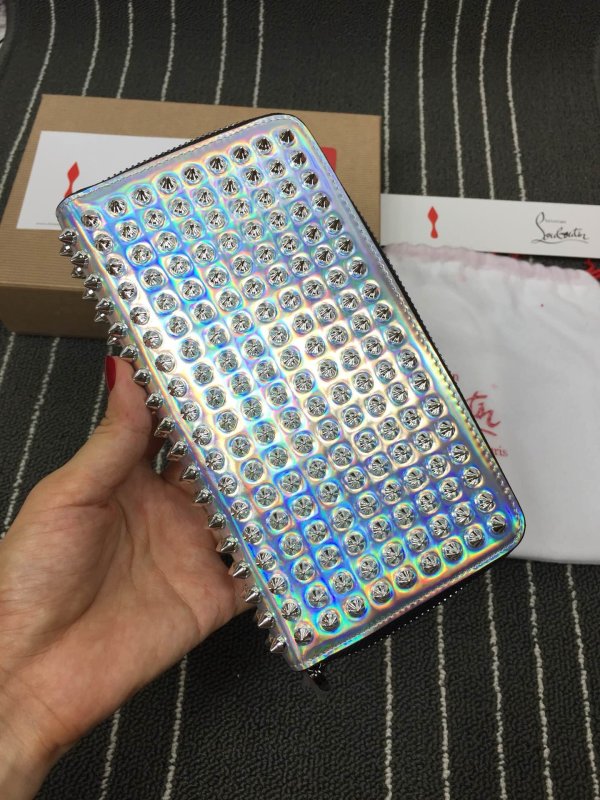 クリスチャンルブタン長財布コピー 大人気2020新品 Christian Louboutin 男女兼用