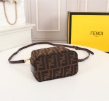 フェンディバッグコピー 2021新品注目度NO.1 FENDI レディース ショルダーバッグ