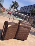 ルイヴィトンバッグコピー 定番人気2020新品 Louis Vuitton 男女兼用 スーツケース