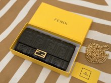 フェンディバッグコピー 大人気2021新品 FENDI レディース ショルダーバッグ