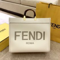 フェンディバッグコピー 定番人気2021新品 FENDI レディース トートバッグ