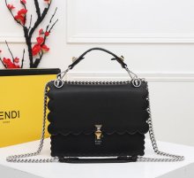 フェンディバッグコピー 定番人気2021新品 FENDI レディース ハンドバッグ