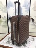 ルイヴィトンバッグコピー 2020新品注目度NO.1 Louis Vuitton 男女兼用 スーツケース